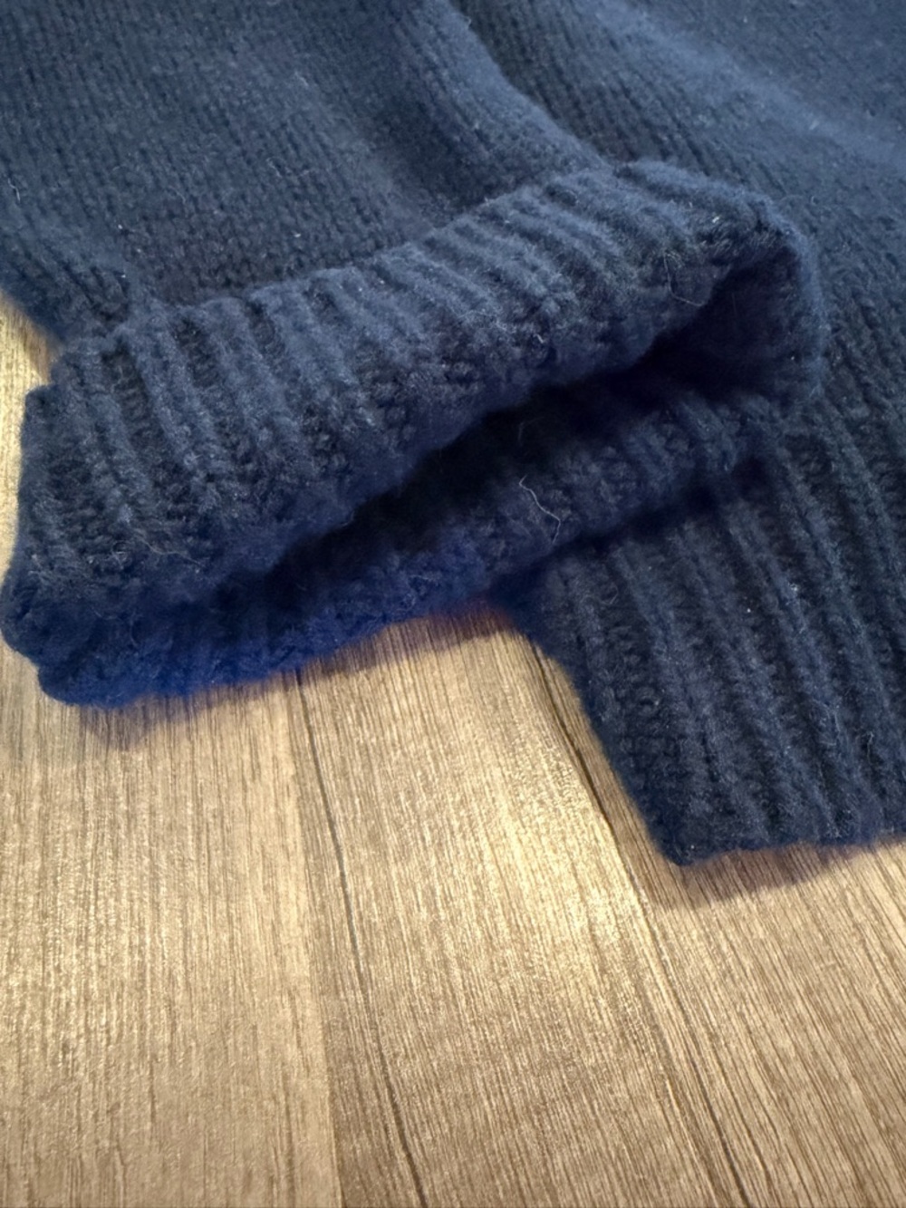 Sablyn CORA 100% CASHMERE SCOOP NECK SWEATER | MIDNIGHT NAVY Women’s L/XL - Picture 5 of 11